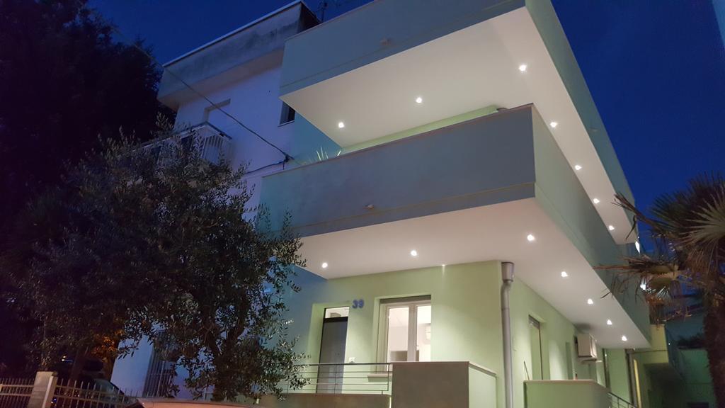 Residence Diffuso Arcobaleno Габичче-Маре Экстерьер фото