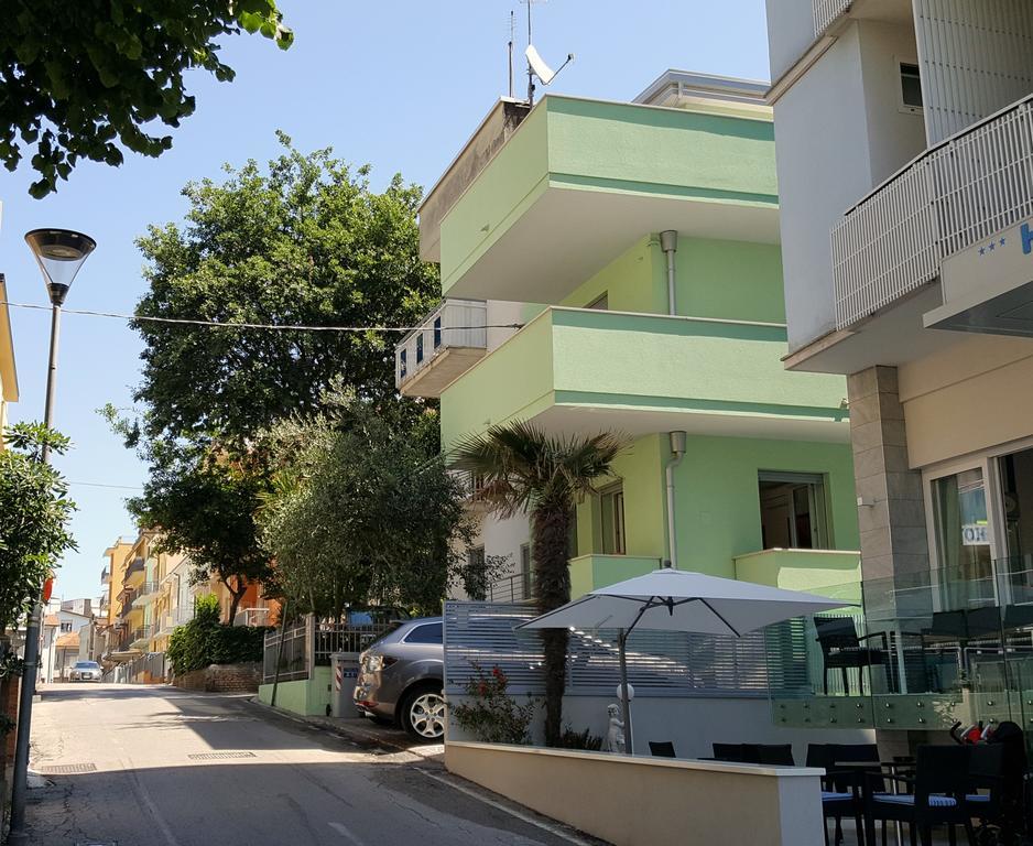 Residence Diffuso Arcobaleno Габичче-Маре Экстерьер фото